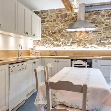 Charming In Viroinval