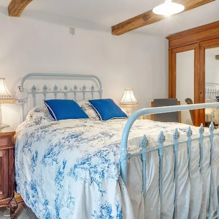 Charming In Viroinval