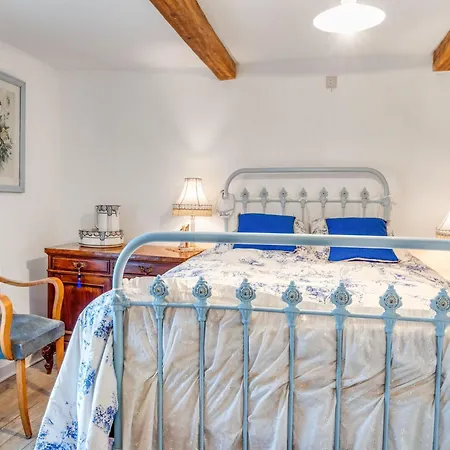 Charming In Viroinval *